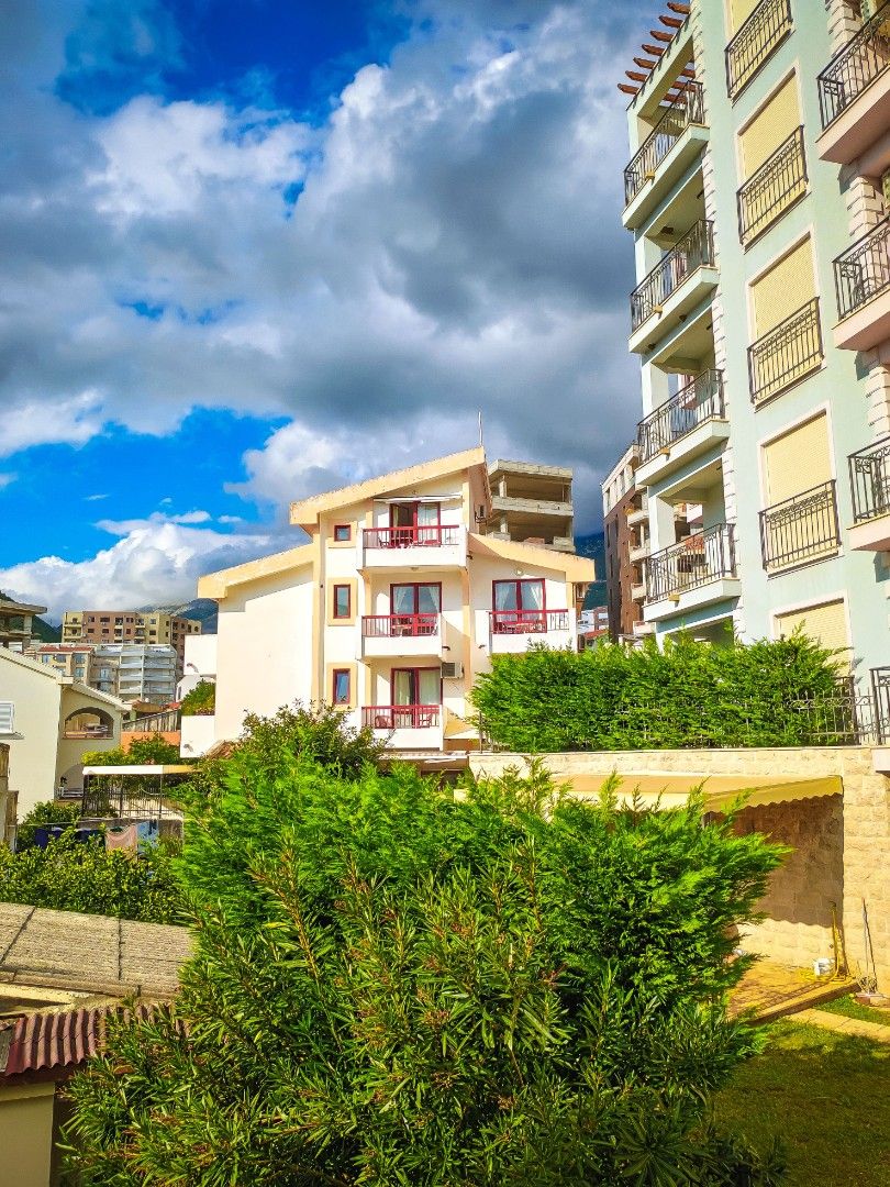 Hotel en Becici, Montenegro, 381 m² - imagen 3