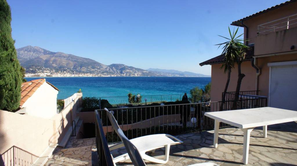 Villa in Roquebrune Cap Martin, Frankreich, 350 m² - Foto 1