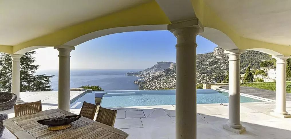 Villa in Roquebrune Cap Martin, Frankreich, 291 m² - Foto 1