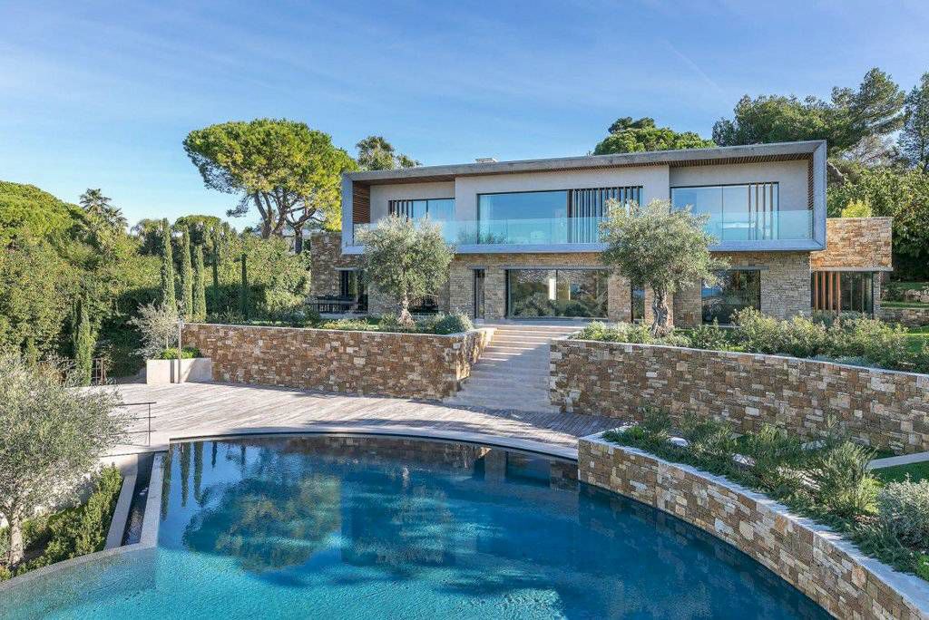 Villa in Cap d'Antibes, France, 205 m² - picture 1