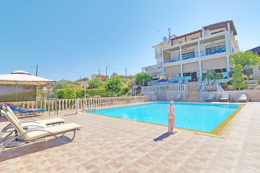 Villa in Paphos, Zypern, 350 m² - Foto 1