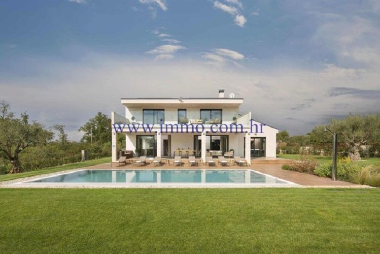 Villa in Visnjan, Kroatien, 300 m² - Foto 1