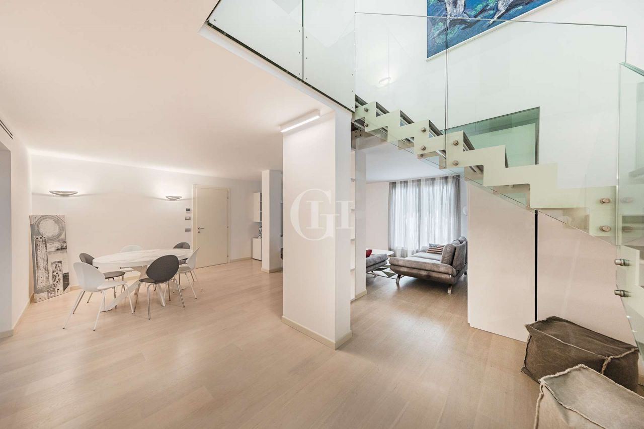 Villa on Lake Garda, Italy, 300 m² - picture 15