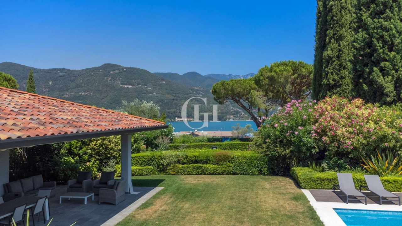 Villa in Gardasee, Italien, 300 m² - Foto 1