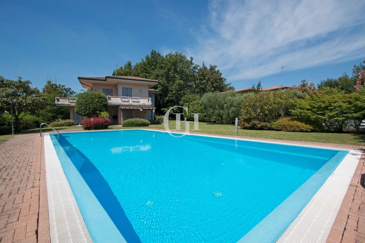 Villa par le Lac de Garde, Italie, 280 m² - image 4