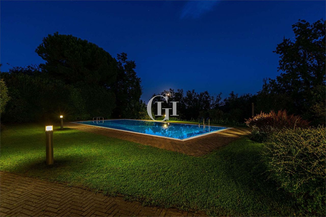 Villa par le Lac de Garde, Italie, 280 m² - image 2