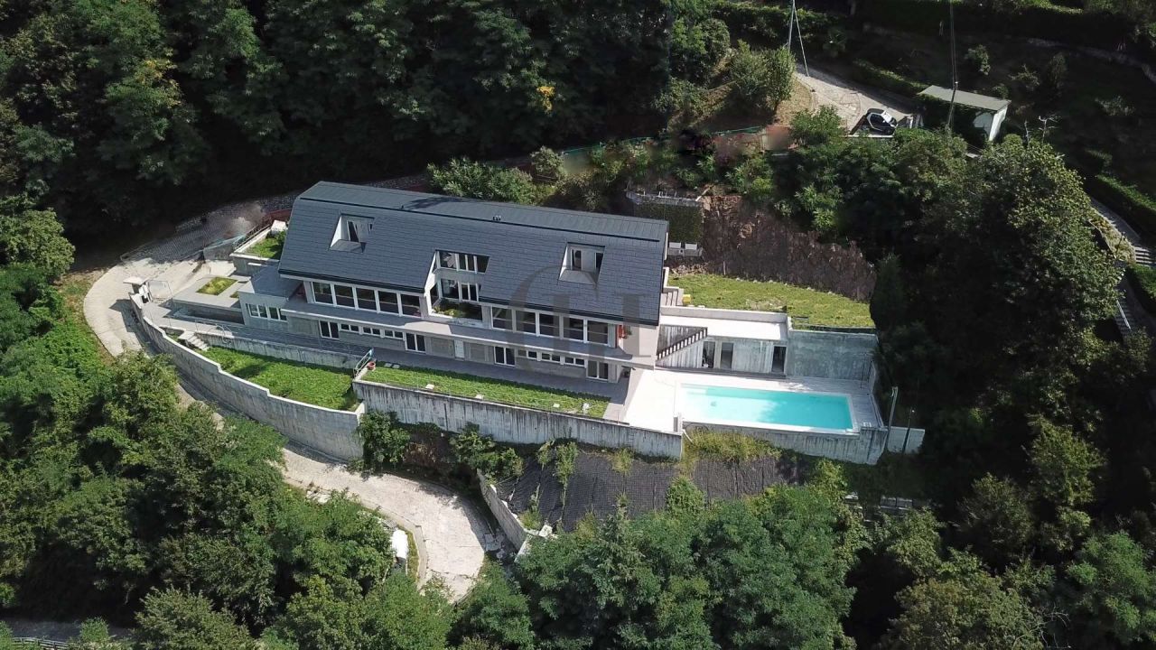 Villa por Lago de Lugano, Italia, 540 m² - imagen 6