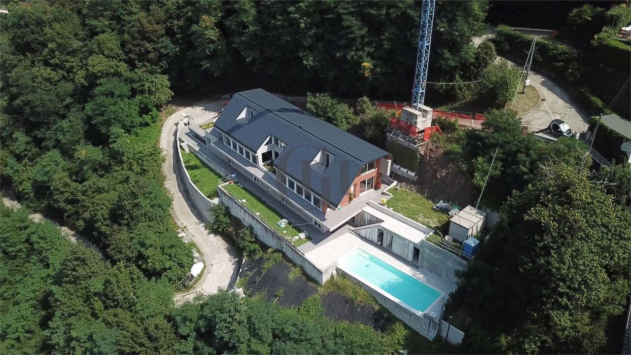 Villa por Lago de Lugano, Italia, 540 m² - imagen 7