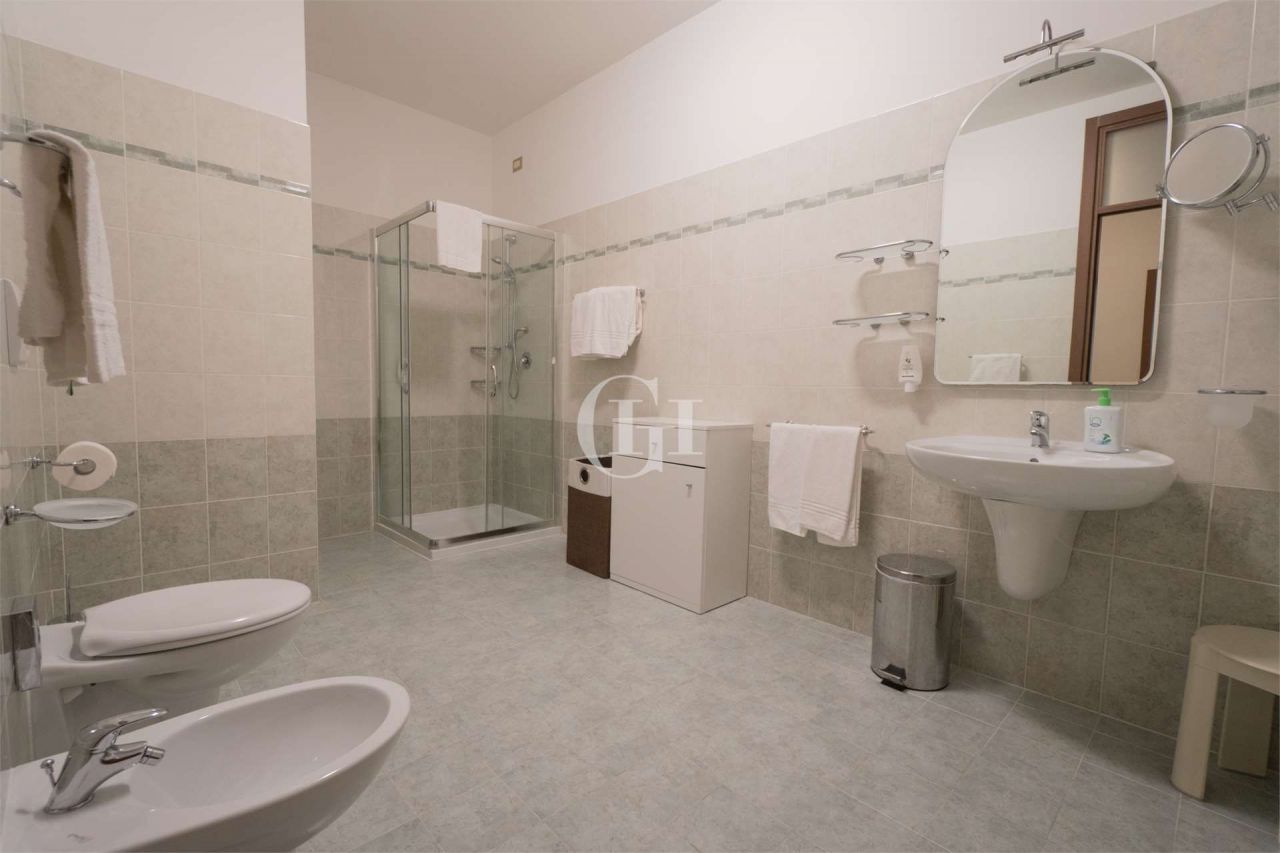 Villa par le Lac de Garde, Italie, 780 m² - image 15