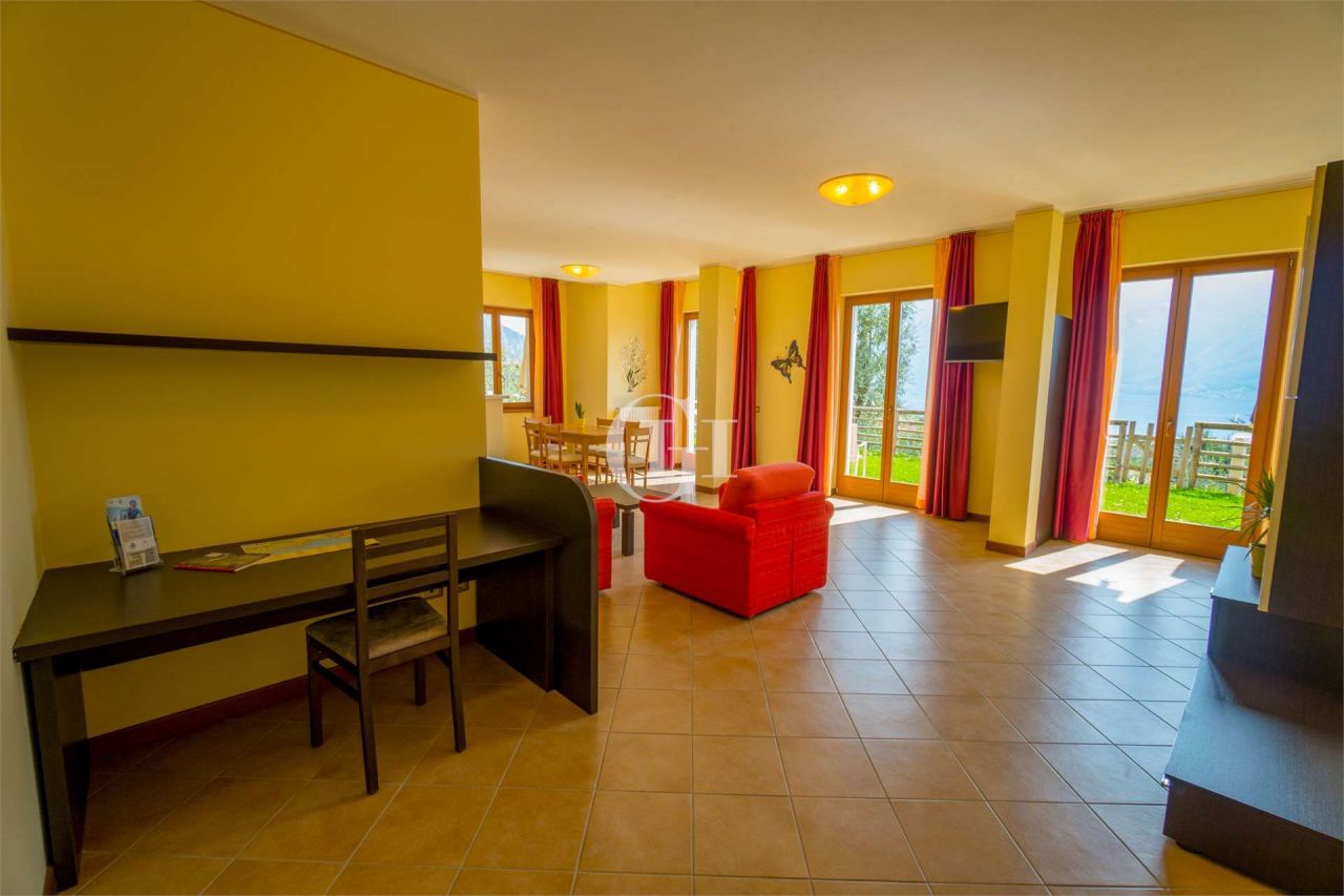 Villa par le Lac de Garde, Italie, 780 m² - image 13