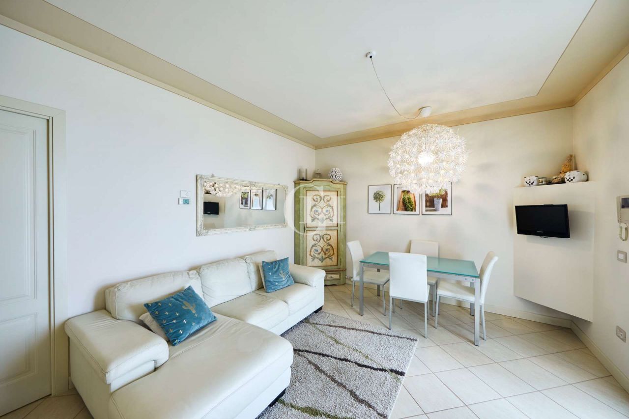 Apartment on Lake Garda, Italy, 96 m² - picture 5