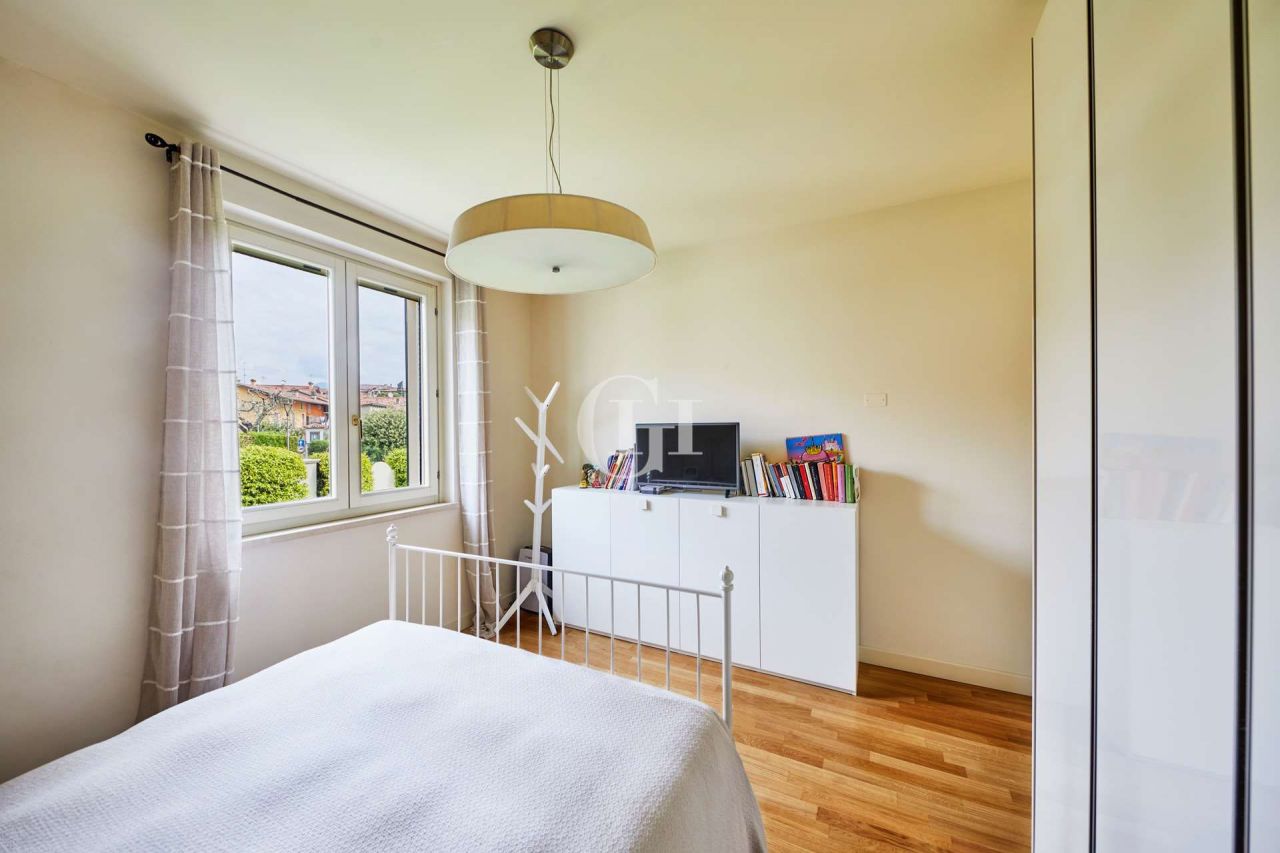 Apartment on Lake Garda, Italy, 96 m² - picture 17