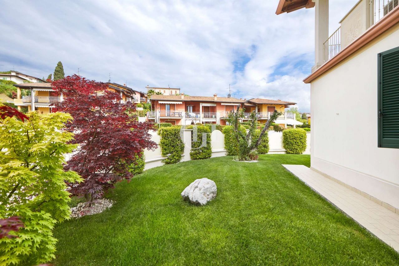 Apartment on Lake Garda, Italy, 96 m² - picture 11