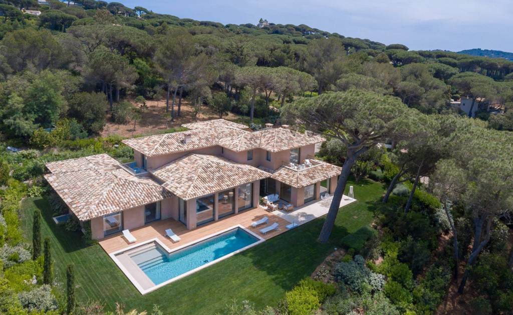 Villa à Saint-Tropez, France, 500 m² - image 1