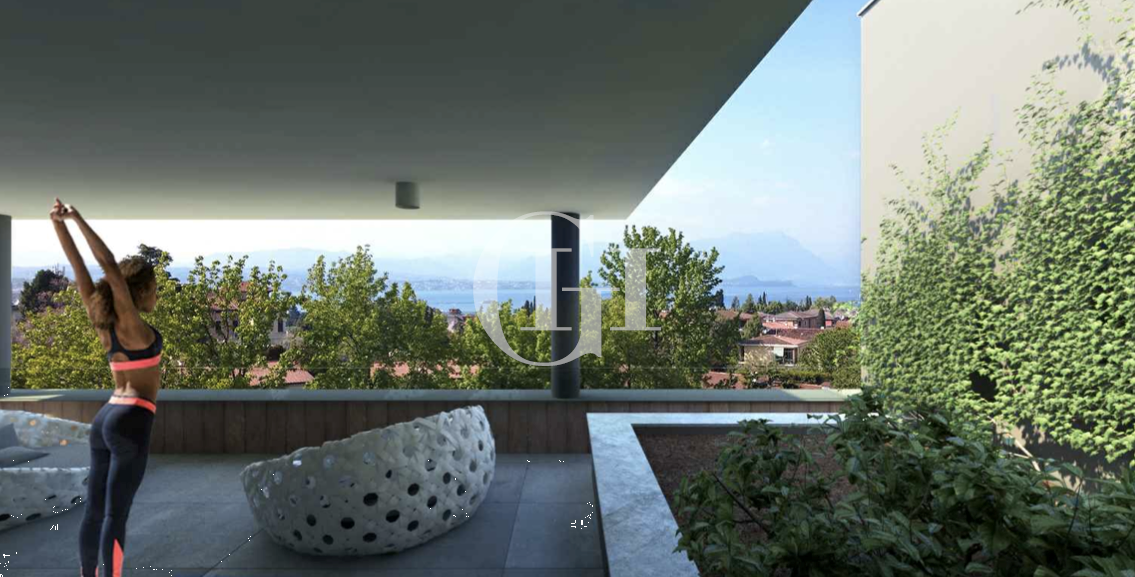 Penthouse on Lake Garda, Italy, 305 m² - picture 1