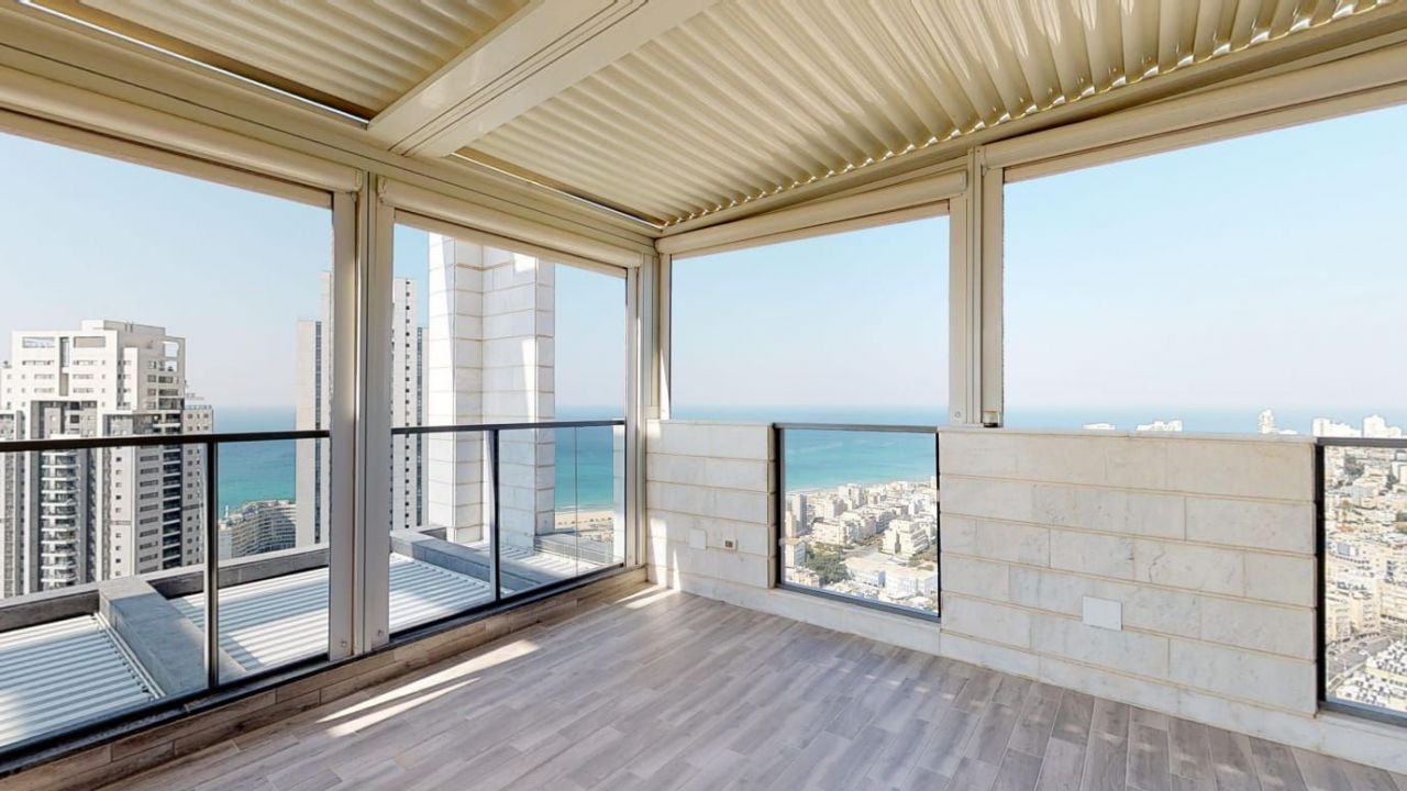 Ático en Bat Yam, Israel, 230 m² - imagen 1