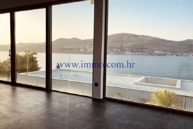 Villa sur Ciovo, Croatie, 315 m² - image 2