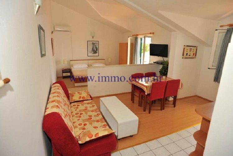 House on Brac, Croatia, 610 m² - picture 7