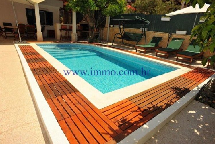 House on Brac, Croatia, 610 m² - picture 16