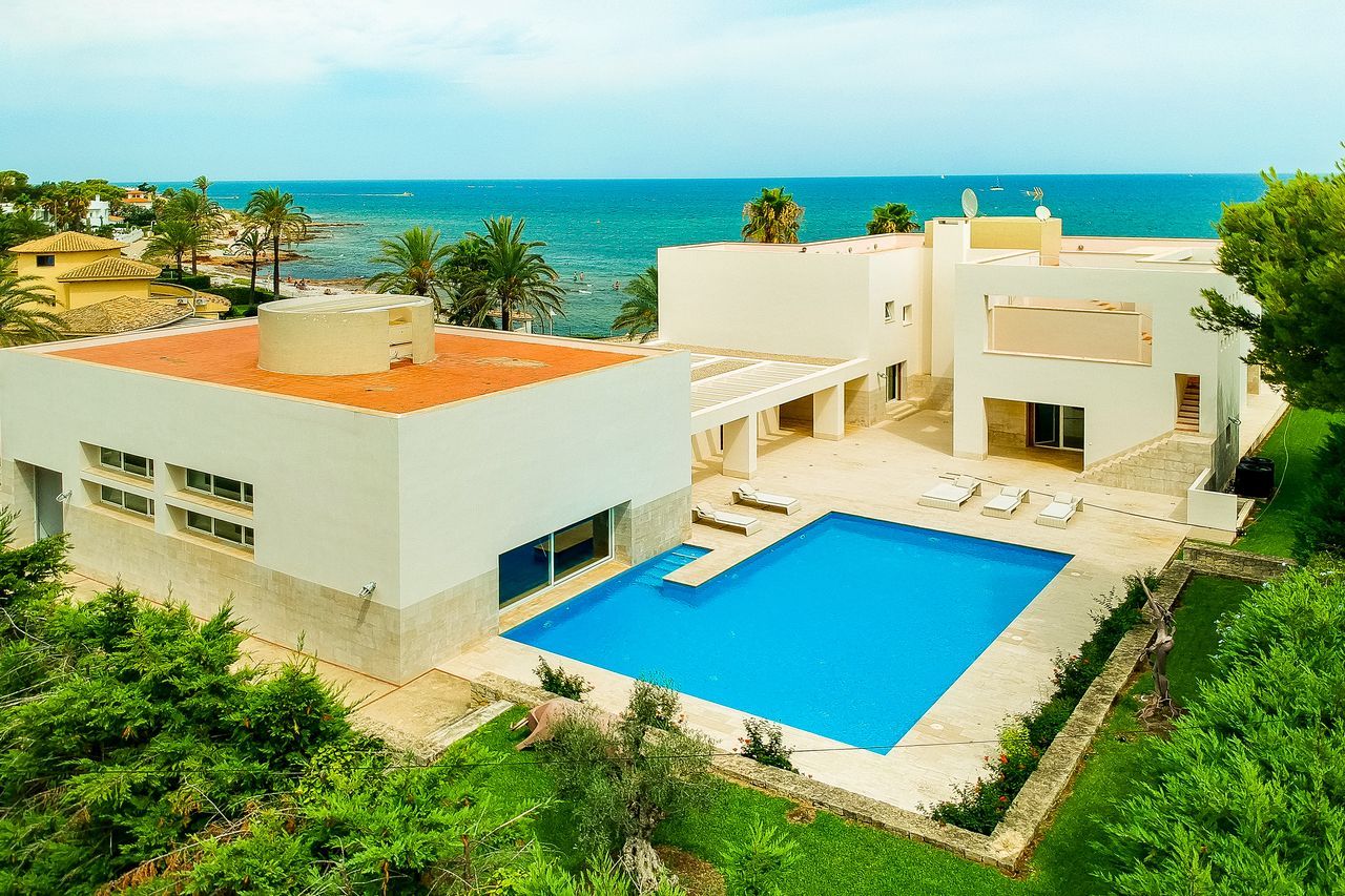Villa à Dénia, Espagne, 685 m² - image 3