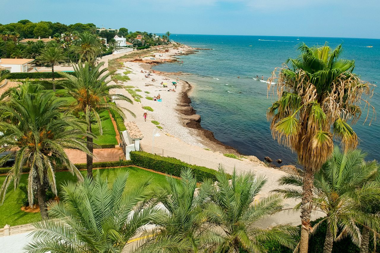 Villa à Dénia, Espagne, 685 m² - image 2