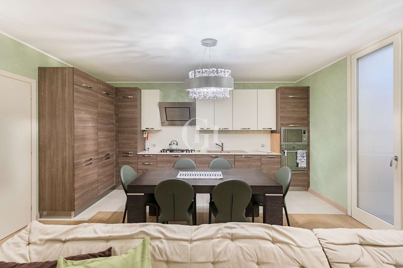 Villa par le Lac de Garde, Italie, 210 m² - image 12