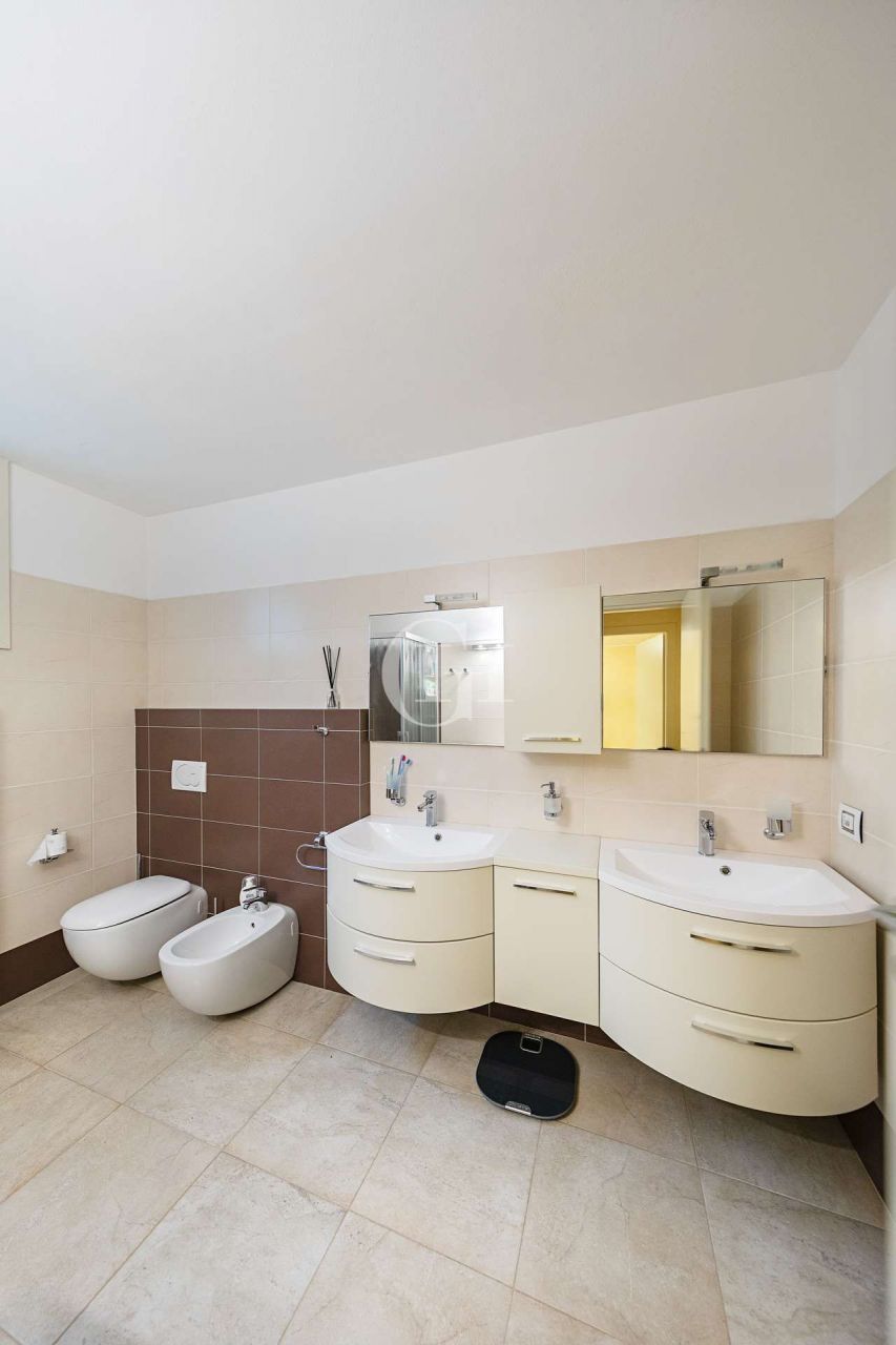 Villa par le Lac de Garde, Italie, 210 m² - image 14