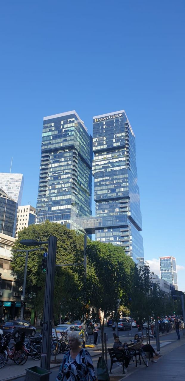 Oficina en Tel Aviv, Israel, 1 267 m² - imagen 1