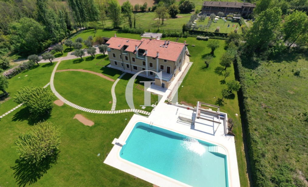 Apartment on Lake Garda, Italy, 192 m² - picture 15