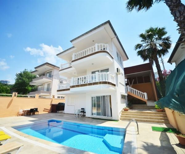 Villa en Alanya, Turquia, 270 m² - imagen 1