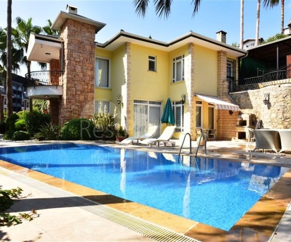 Villa en Alanya, Turquia, 750 m² - imagen 1