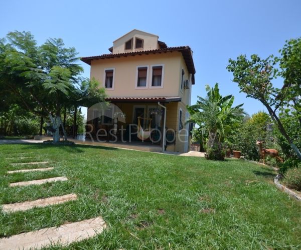 Villa à Fethiye, Turquie, 300 m² - image 1