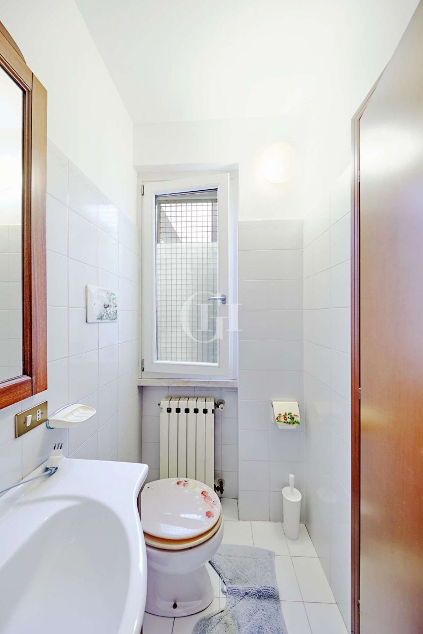 Apartment on Lake Garda, Italy, 125 m² - picture 17