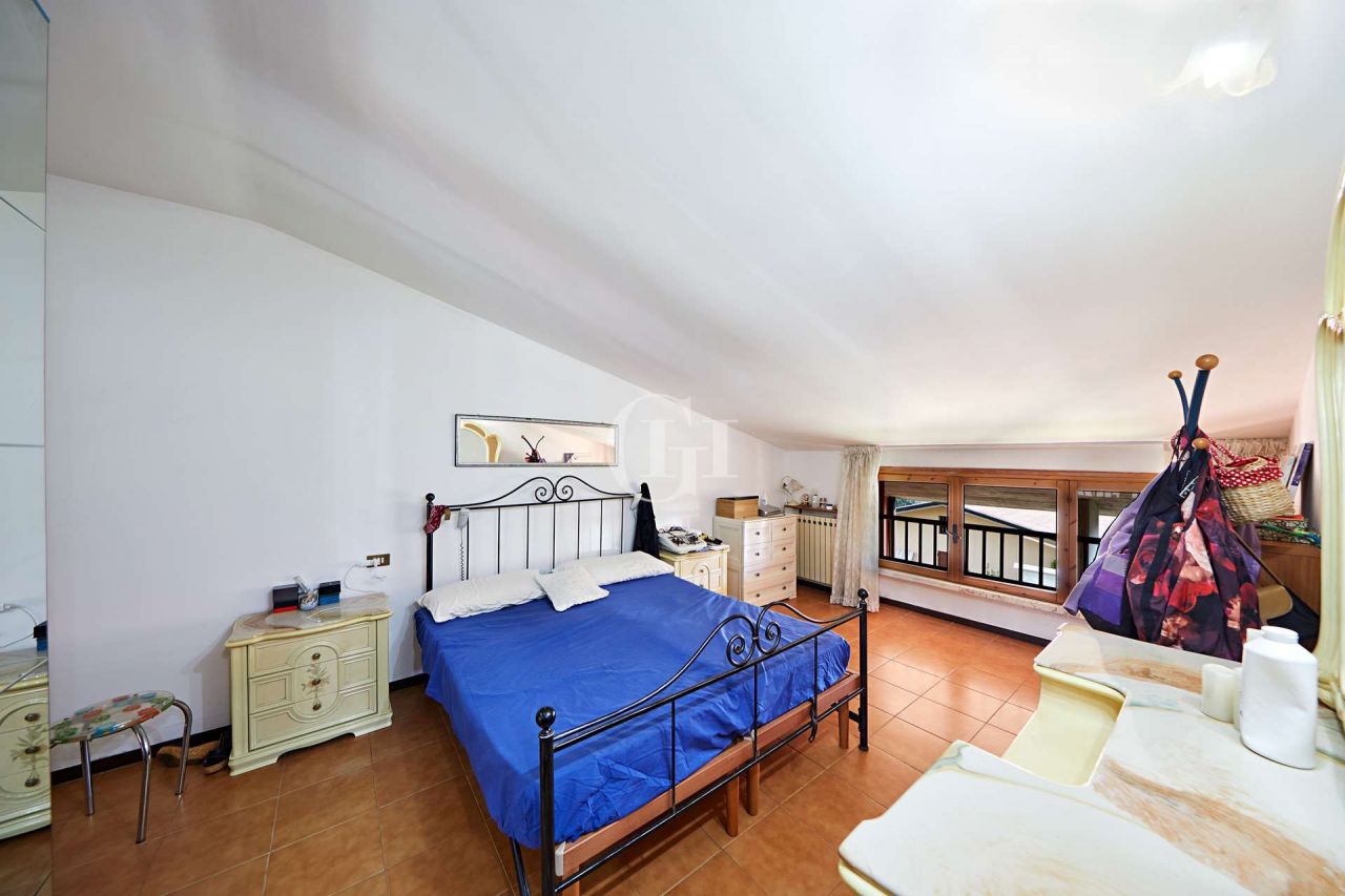 Apartment on Lake Garda, Italy, 125 m² - picture 13