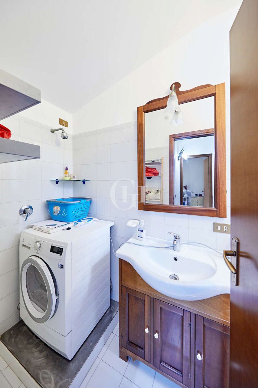 Apartment on Lake Garda, Italy, 125 m² - picture 16