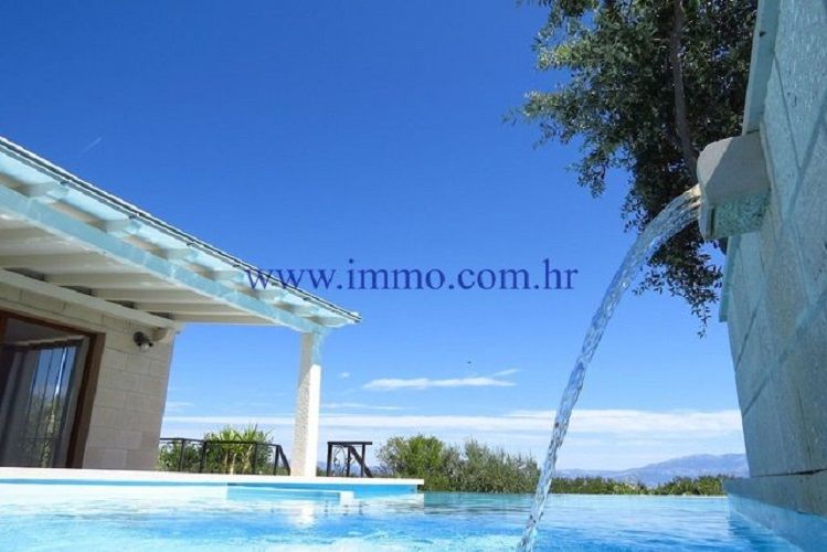 Casa sull'isola di Brazza, Croazia, 189 m² - foto 14