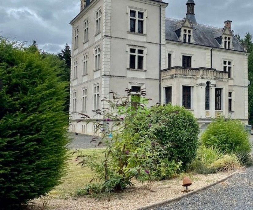 Château Dolina Luary, France, 1 200 m² - image 4