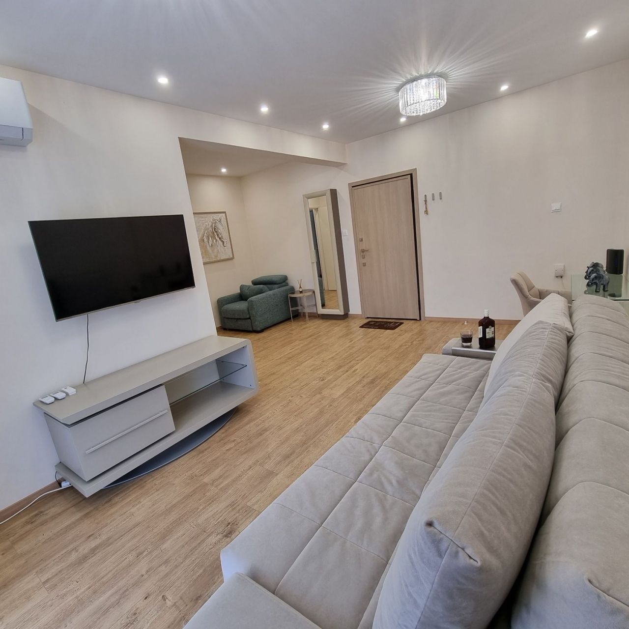 Piso en Limasol, Chipre, 140 m² - imagen 1