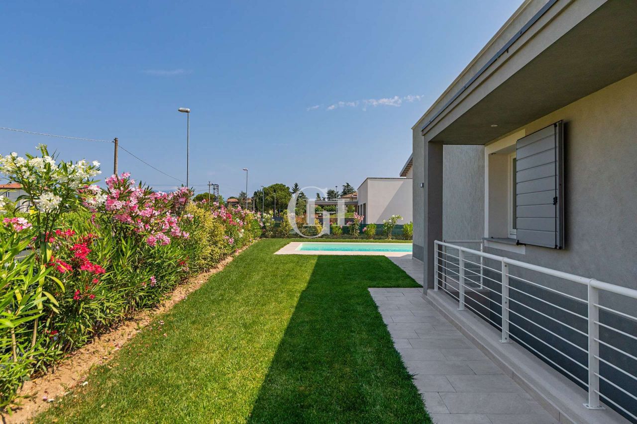 Villa par le Lac de Garde, Italie, 231.31 m² - image 17