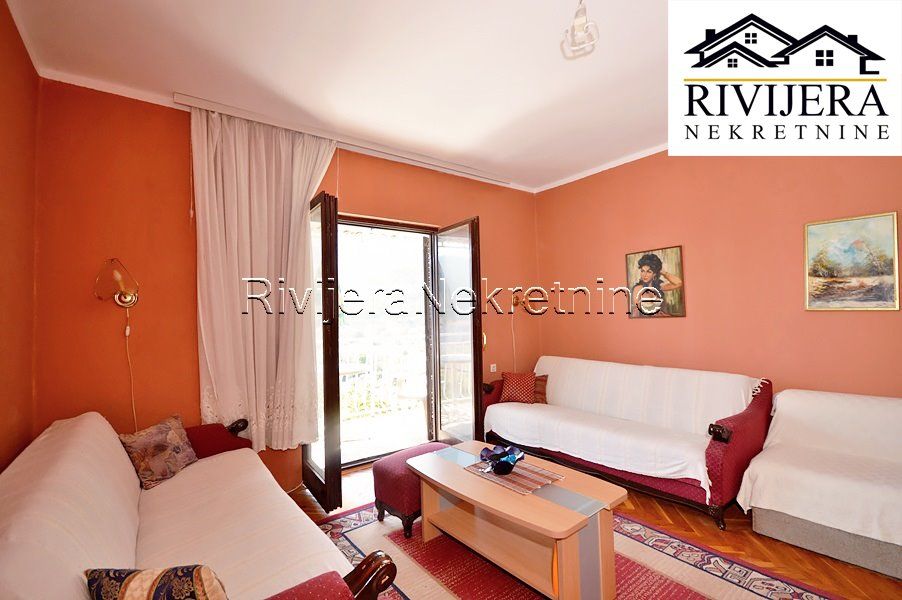 Flat in Herceg-Novi, Montenegro, 44 m² - picture 2