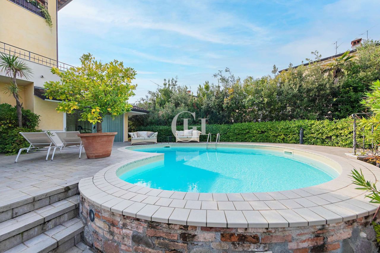 Villa sul Lago di Garda, Italia, 245 m² - foto 17