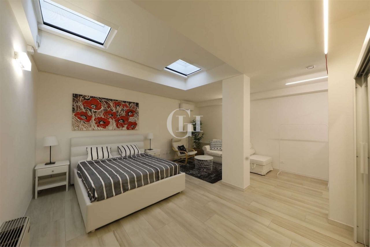 Villa on Lake Garda, Italy, 195 m² - picture 17