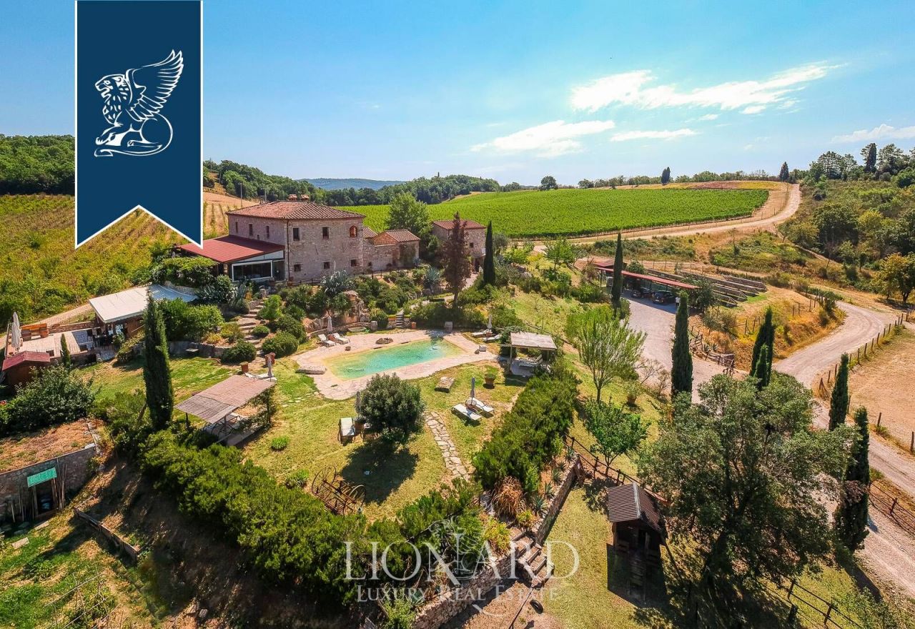 Farm in Siena, Italien, 500 m² - Foto 1