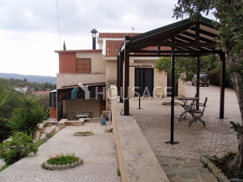 Villa in Limassol, Cyprus, 1 501 m² - picture 1