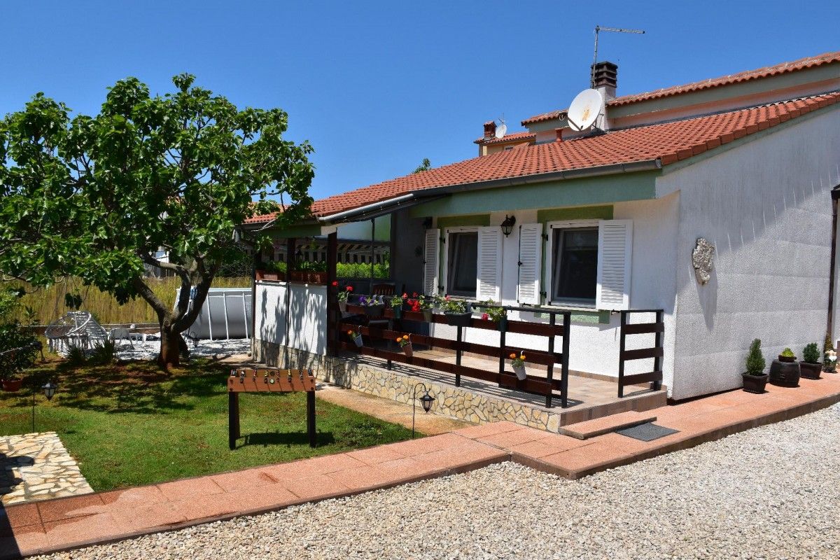 Haus in Fažana, Kroatien, 100 m² - Foto 1