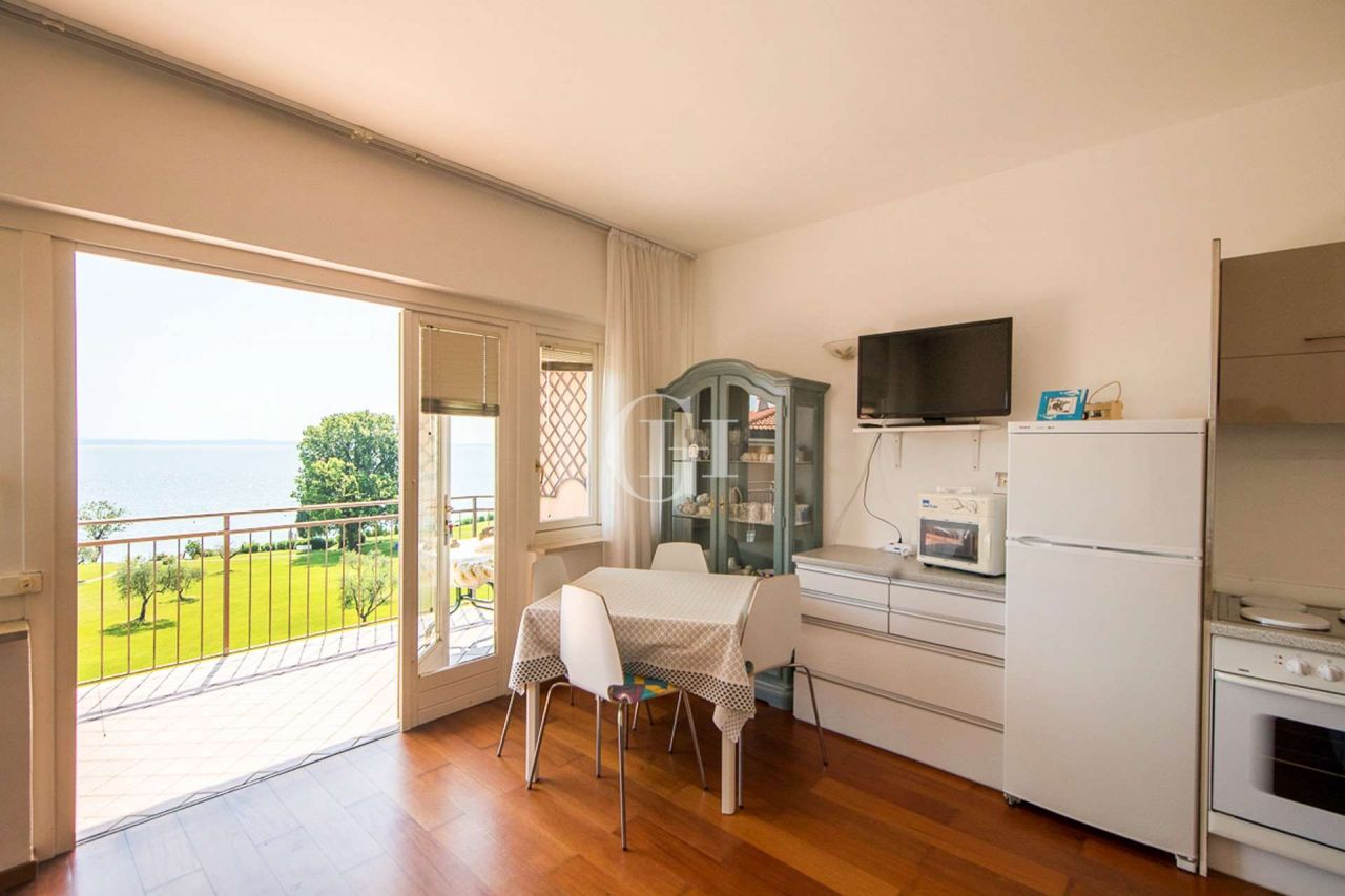 Appartamenti sul Lago di Garda, Italia, 90 m² - foto 9
