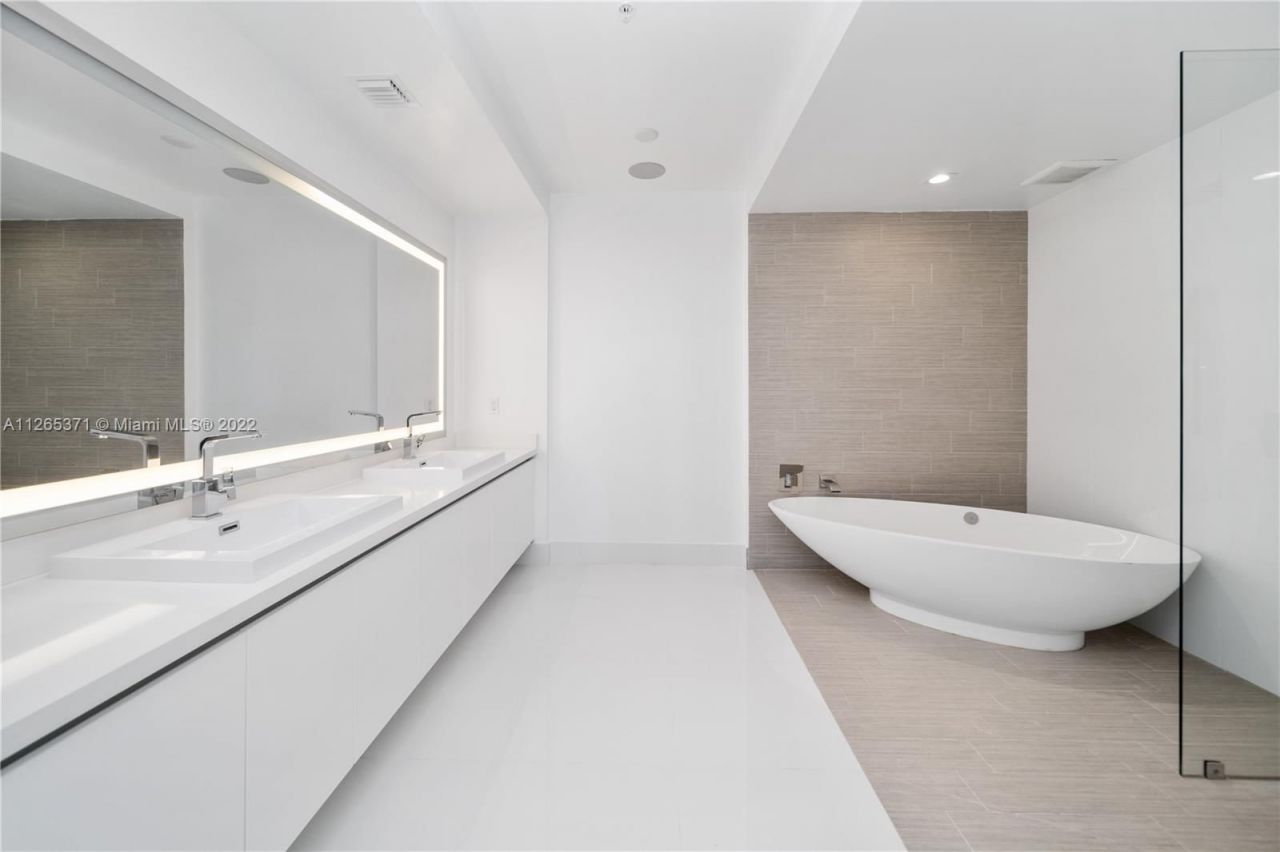 Townhouse in Miami, USA, 150 m² - picture 10