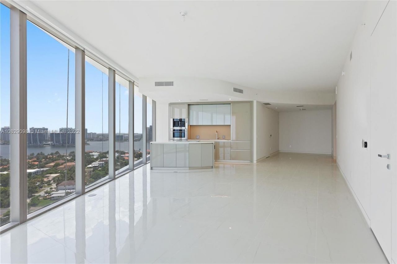 Flat in Miami, USA, 145 m² - picture 9