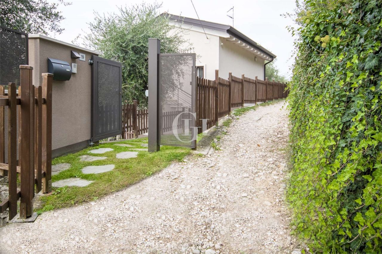 Villa par le Lac de Garde, Italie, 135 m² - image 3