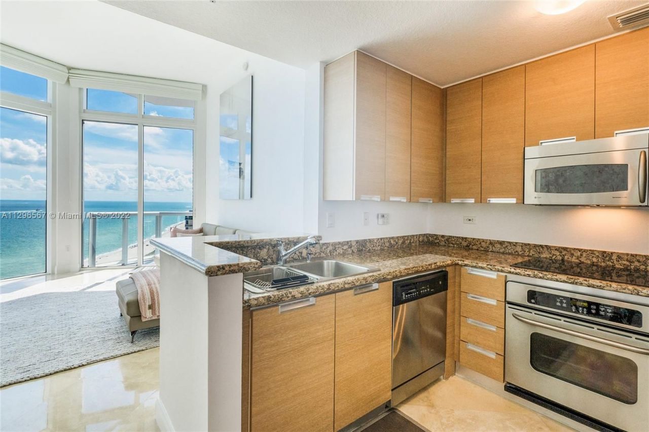 Appartement à Miami, États-Unis, 60 m² - image 3